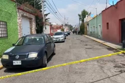 Tras tres días tiradas dos maletas en Toluca, descubren que contienen restos humanos